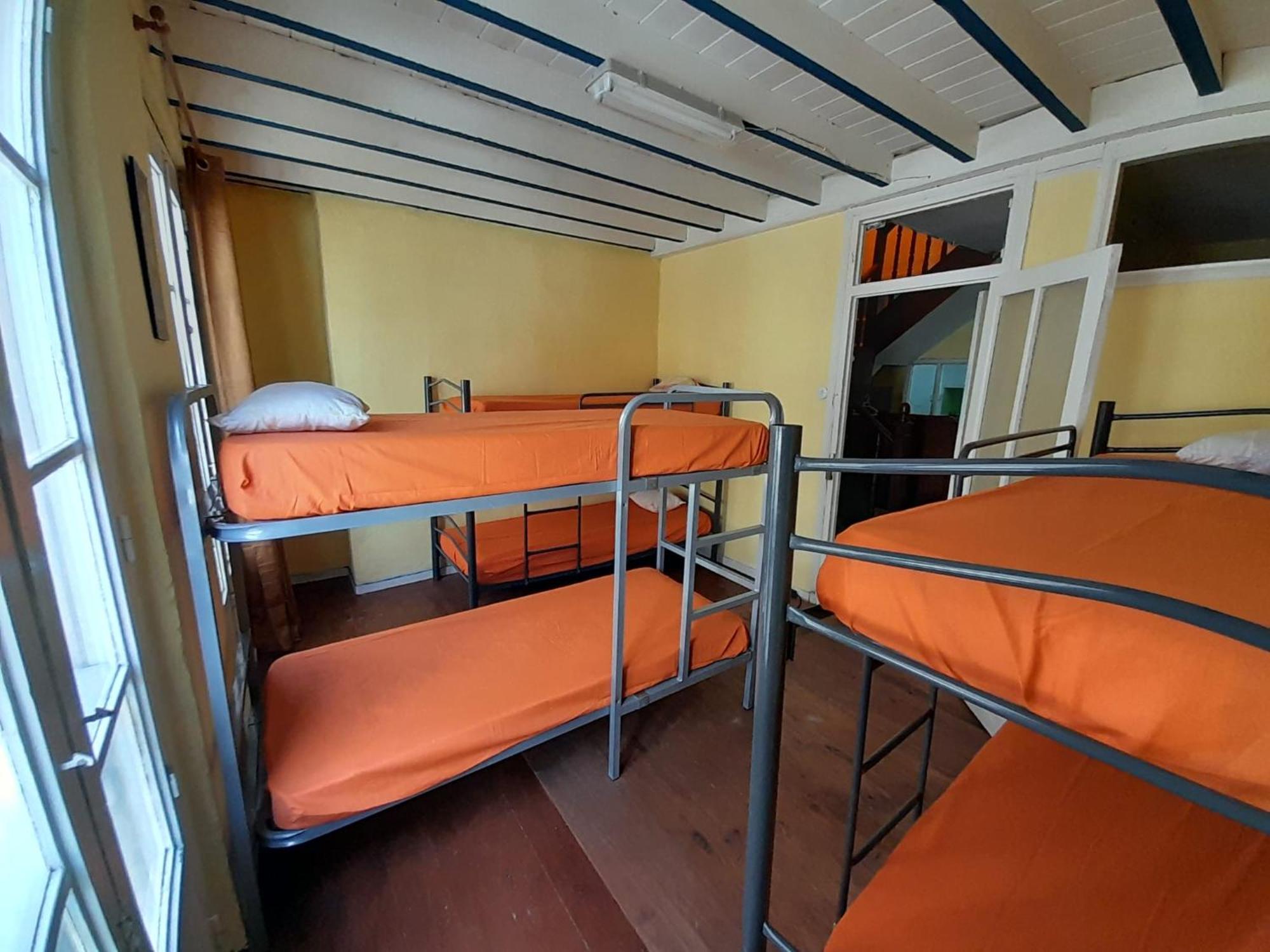 Casa De Peregrinos La Concha II Hostel กูดีเยโร ภายนอก รูปภาพ